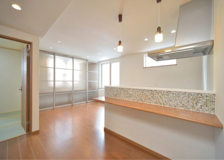 2階にコンパクトなサブキッチンを設置