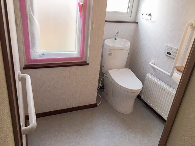 車いすで行き来できるトイレ